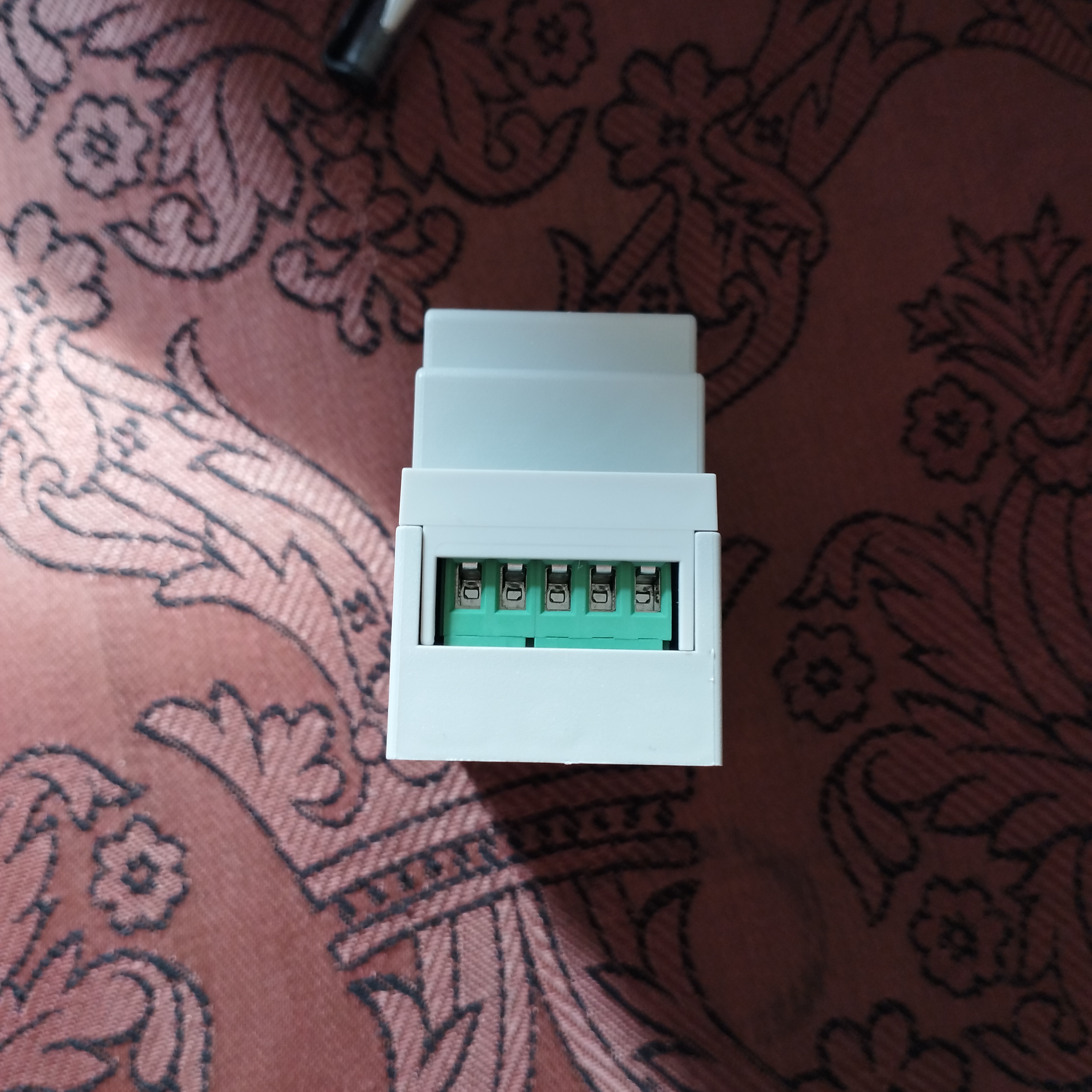Универсальный модуль ввода-вывода MDT KNX. 0-10V/0-20mA. арт. AIO-0410V.01. без признаков износа. в комплекте с инструкцией. новое